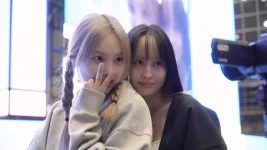 Documentary of TWICE 4th World Tour 'III' in Japan.mkv_20230330_131132.629.webp