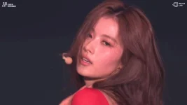 TWICE_5th_World_Tour_Ready_To_Be_en_subs.mp4_20230501_204142.688.webp
