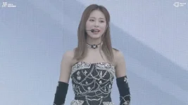 Beyond LIVE - TWICE 5TH WORLD TOUR ‘READY TO BE’ in JAPAN.mp4_20230607_211527.588.webp