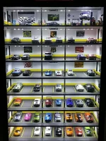 1_43 scale display garage.webp