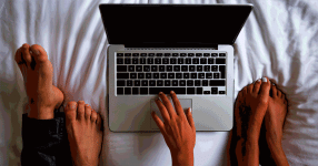 NETFLIX_CHILL03-aeeb.gif