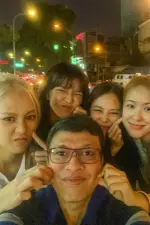 20250702_2243_Casual Manila Selfie_remix_01jz5sbgt4ft5b43dvndzvr6fj.webp