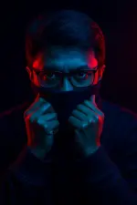 20250708_1304_Mystery Neon Portrait_remix_01jzm6meeve1bbn7eezrj8h714.webp