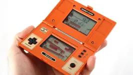 800px-Wikipedia_gamewatchdk.webp