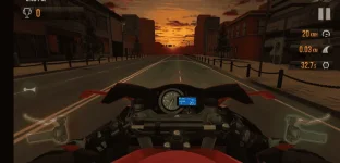Screenshot_2020-04-18-20-43-43-841_com.skgames.trafficrider.webp