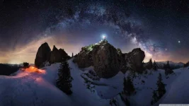 milky_way_night_sky_astrophotography-wallpaper-1366x768.webp