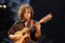 Bob Aves.GTR.JPG Bob Aves.GTR.JPG