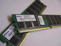 Memory_module_DDRAM_20-03-2006.webp