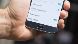 AndroidPIT-Galaxy-S6-xtrestrolite-rom-shutter-sound-camera-w782.webp AndroidPIT-Galaxy-S6-xtrestrolite-rom-shutter-sound-camera-w782.webp