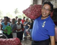 mar_roxas_yolanda.jpgw=500.webp
