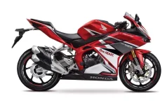 072516-2017-honda-cbr250rr-red.webp