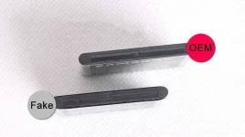 Compare-Galaxy-OEM-and-fake-battery.webp