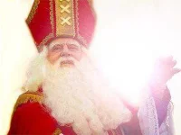 weird-christmas-facts-sinterklaas-sl.webp