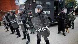 001-0924193521-g20-riot-police.webp