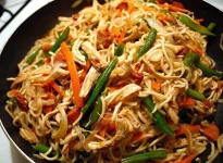 lutong-bahay-recipe-pancit-canton-1024x751.webp