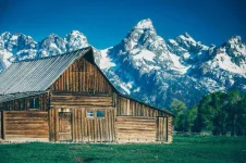 teton-cabin-940x626.webp