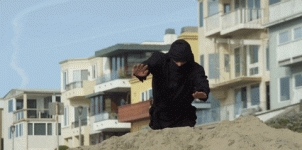 giphy.gif giphy.gif