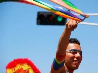 His-profile_signs-hes-gay.webp