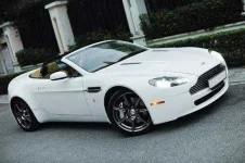 Hoang-Anh-Aston-Martin-V8-Vantage-Roadster-GLX0460.webp