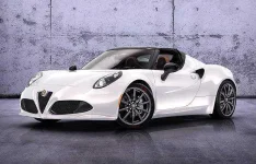 Alfa-Romeo-4C-Spider.webp