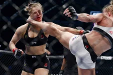 203_Ronda_Rousey_vs_Holly_Holm_1_.0.0.webp 203_Ronda_Rousey_vs_Holly_Holm_1_.0.0.webp