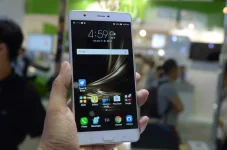 ASUS-Zenfone-3-Ultra-02.webp ASUS-Zenfone-3-Ultra-02.webp