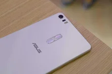 ASUS-Zenfone-3-Ultra-04.webp ASUS-Zenfone-3-Ultra-04.webp