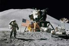 1-moon-landing.webp 1-moon-landing.webp