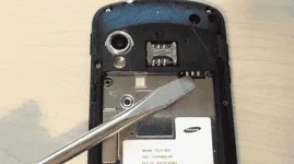 Pry-Battery-Connectors.webp