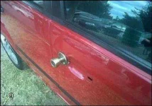 doorknob-car-door.webp