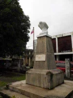 The-Headless-Monument-in-Legazpi-City.webp