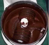spinning-process-to-create-Nips-chocolate.webp