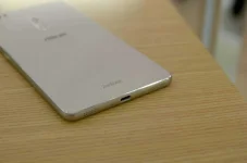 ASUS-Zenfone-3-Ultra-06.webp ASUS-Zenfone-3-Ultra-06.webp