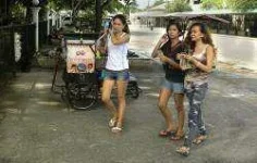 filipinas-walking.webp