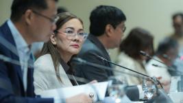 Senate probes online grooming behind school shooting; Hontiveros vows to protect young gamers Senate probes online grooming behind school shooting; Hontiveros vows to protect young gamers