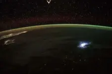 earth-experiences-about-6-000-lightning-flashes-every-minute-each-five-times-hotter-than-th-p...webp earth-experiences-about-6-000-lightning-flashes-every-minute-each-five-times-hotter-than-th-p...webp