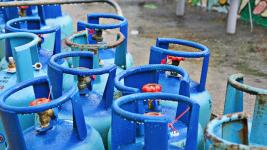 LPG prices climb to ₱2.50 to ₱3.00 amid fuel rollback LPG prices climb to ₱2.50 to ₱3.00 amid fuel rollback