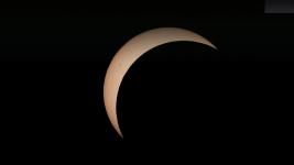 Bihirang total solar eclipse, nasaksihan sa iba’t ibang bahagi ng Europa Bihirang total solar eclipse, nasaksihan sa iba’t ibang bahagi ng Europa
