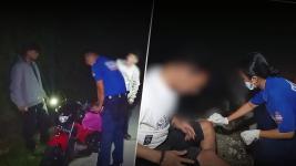 Motorcycle rider, sugatan matapos sumemplang dahil sa nasagasaan niyang aso Motorcycle rider, sugatan matapos sumemplang dahil sa nasagasaan niyang aso