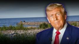 Trump, lumagda sa isang EO para palitan ang pangalan ng Lake Ontario at gawing Lake America Trump, lumagda sa isang EO para palitan ang pangalan ng Lake Ontario at gawing Lake America