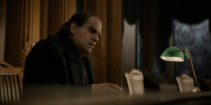 775598672_ddlbase-com_the-penguin-s01e08-a-great-or-little-thing-1080p_001.png