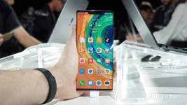 Huawei-Mate-30-ρrø-home-screen-in-hand-1000x562.webp Huawei-Mate-30-ρrø-home-screen-in-hand-1000x562.webp