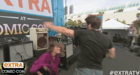 giphy.gif giphy.gif