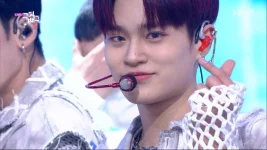 Music.Bank.E1073.210507.1080i.HDTV.MPEG2-JPS.ts_20210507_201524.934.webp Music.Bank.E1073.210507.1080i.HDTV.MPEG2-JPS.ts_20210507_201524.934.webp