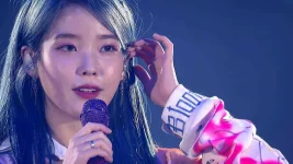 2019 IU Tour Concert <Love, poem> in Seoul Disc 1.mkv_20210507_204649.488.webp 2019 IU Tour Concert <Love, poem> in Seoul Disc 1.mkv_20210507_204649.488.webp