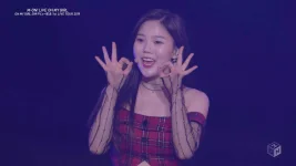 1901302230_【エムオン!HD】OH MY GIRL ライブ特番▼【独占初放送】日本デビュー記念 1st LIVE TOUR 2019.ts_20210602_102410.206.webp 1901302230_【エムオン!HD】OH MY GIRL ライブ特番▼【独占初放送】日本デビュー記念 1st LIVE TOUR 2019.ts_20210602_102410.206.webp