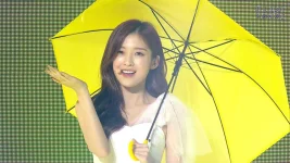 201122 OH MY GIRL Online Concert - Winter Fairy Tale The Lost Memory.mp4_20210602_101933.597.webp 201122 OH MY GIRL Online Concert - Winter Fairy Tale The Lost Memory.mp4_20210602_101933.597.webp