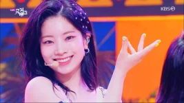 Music.Bank.E1077.210611.1080i.IPTV.H264-JPS.ts_20210612_110901.306.webp Music.Bank.E1077.210611.1080i.IPTV.H264-JPS.ts_20210612_110901.306.webp