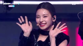 210624 KCONTACT 4 - ITZY.mp4_20210702_183154.169.jpg 210624 KCONTACT 4 - ITZY.mp4_20210702_183154.169.jpg