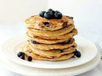 09-Blueberry-chocolate-quinoa-pancakes-fsl.webp